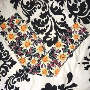 LulaRoe print leggings